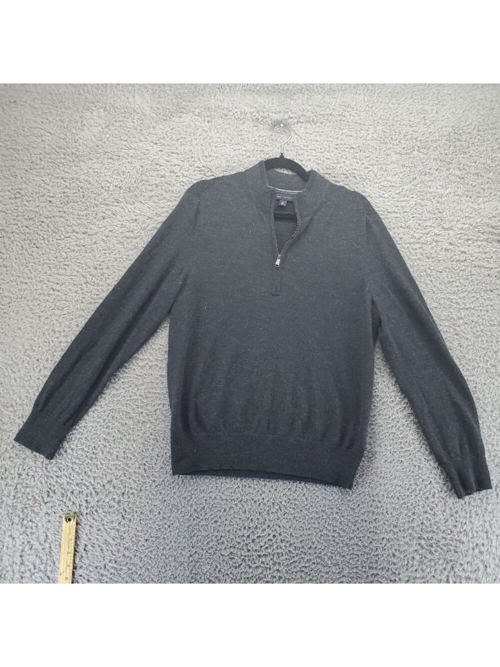 Banana Republic Sweater Mens Medium Gray 1/4 Zip Merino Wool Blend Charcoal Knit